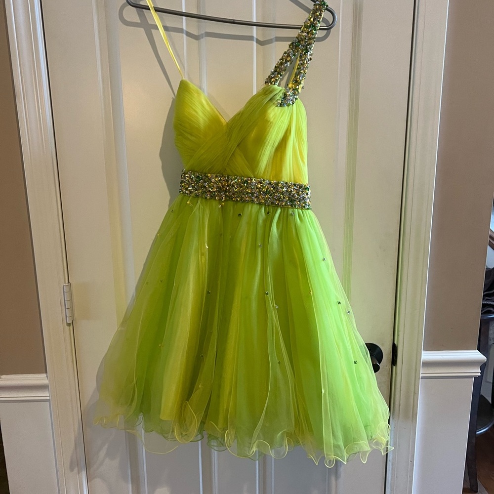 Lime green dress size 7/8